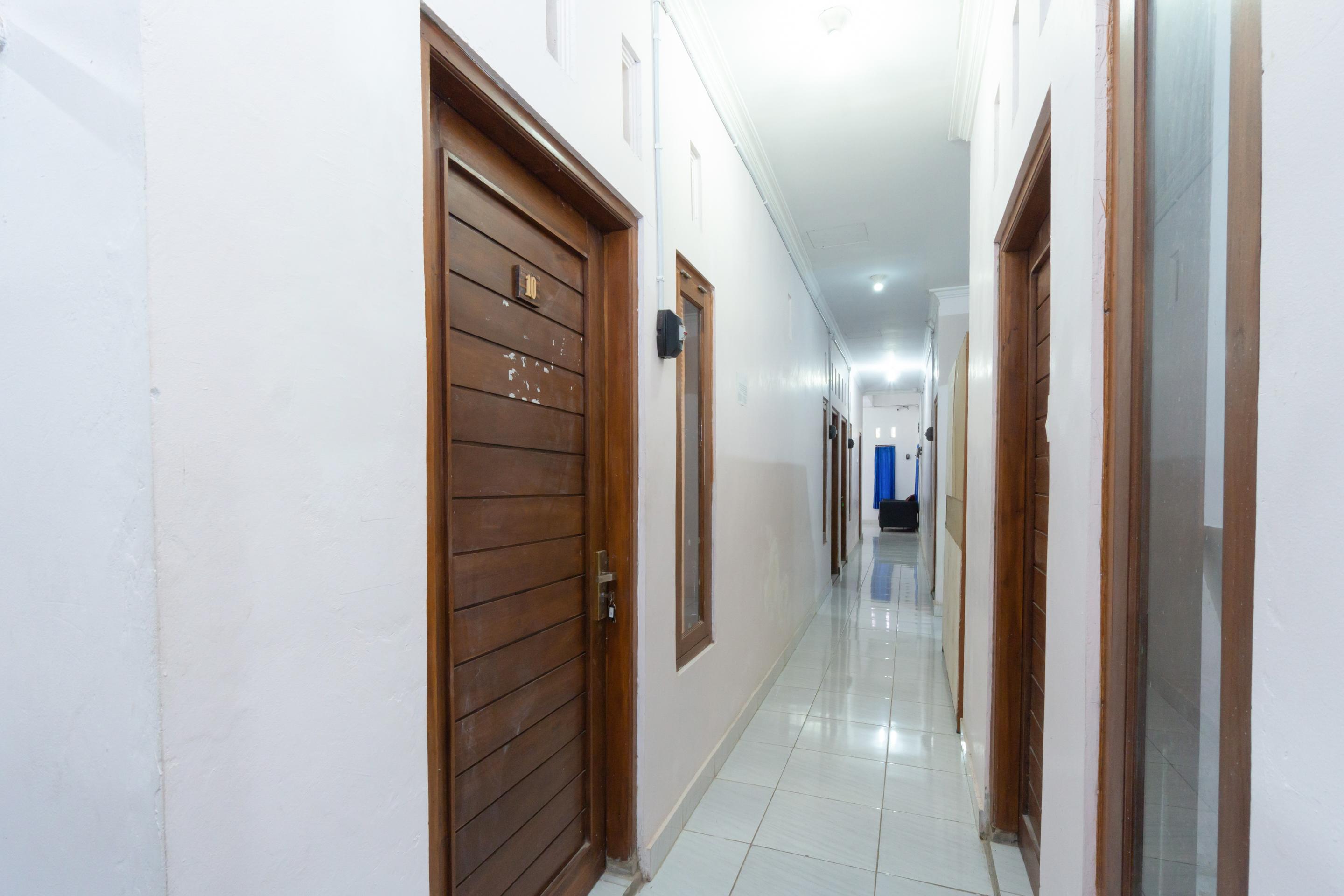 Reddoorz Syariah At Falisha Umy Ngabean Exteriér fotografie