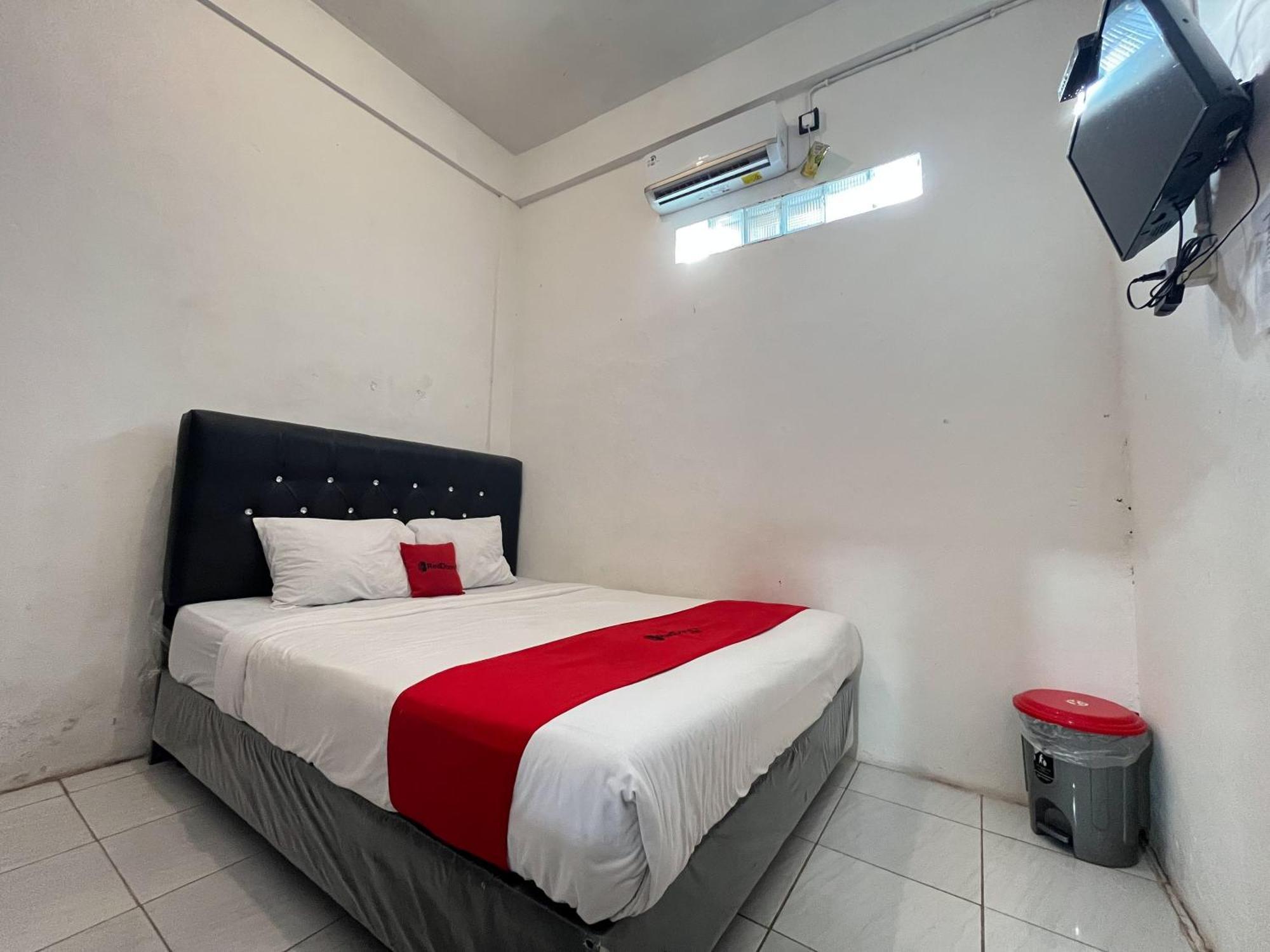 Reddoorz Syariah At Falisha Umy Ngabean Exteriér fotografie